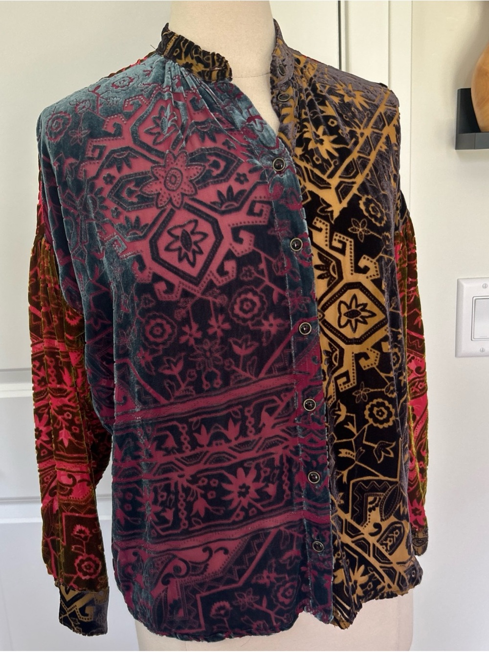 $335 JOHNNY WAS Jade size XXS Burnout Velvet FRIDA Shirt Top Silk Blend